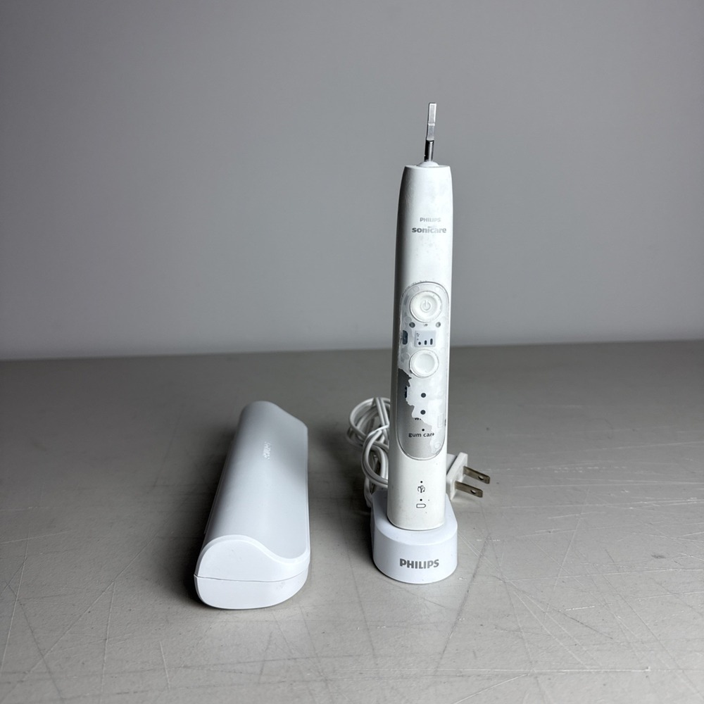 Philips Sonicare ExpertResults Electric Toothbrush WITH Charger & Case (USED)